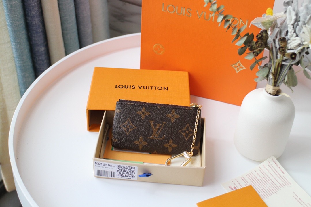 Replica Louis Vuitton Key Pouch M62650 - Image 2