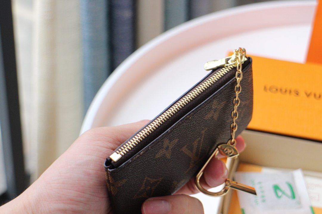 Replica Louis Vuitton Key Pouch M62650 - Image 4