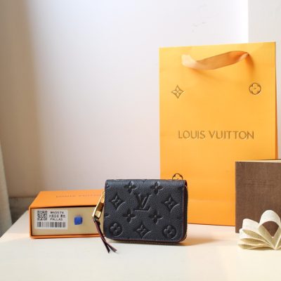 Alternative view of Replica Louis Vuitton Zippy Coin Purse M60574