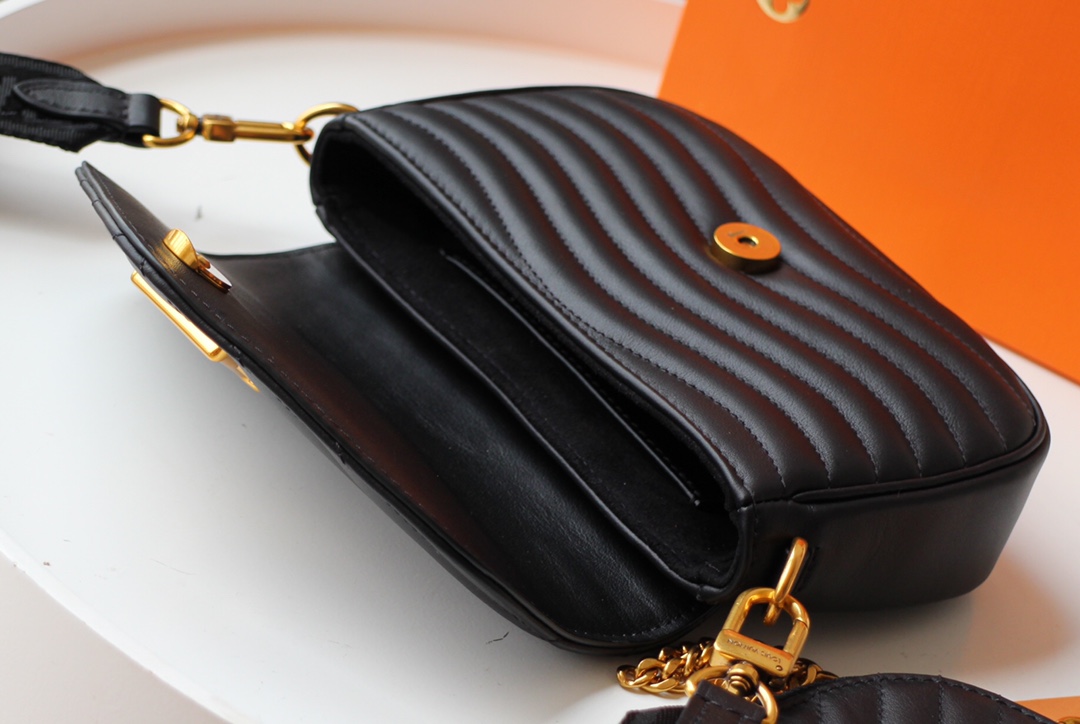 Replica Louis Vuitton New Wave Multi-Pochette M56471 - Image 4