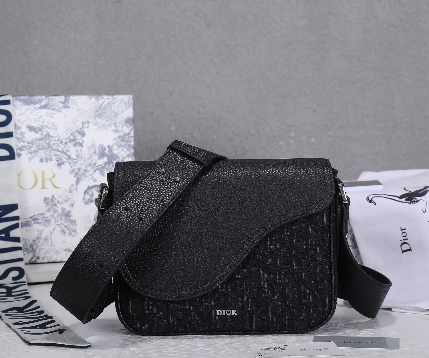 Replica Dior Aaa-Oblique Mini Saddle Messenger Bag - Image 10