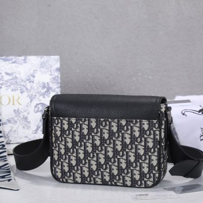 Alternative view of Replica Dior Aaa-Oblique Mini Saddle Messenger Bag