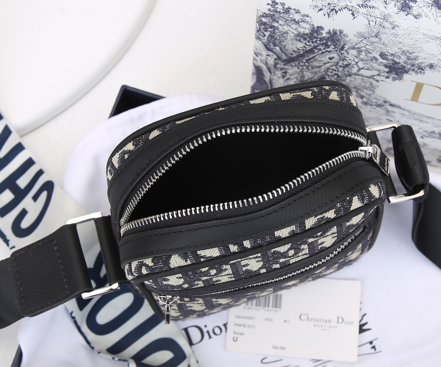 Replica Dior Messenger Pouch Black/Beige - Image 5