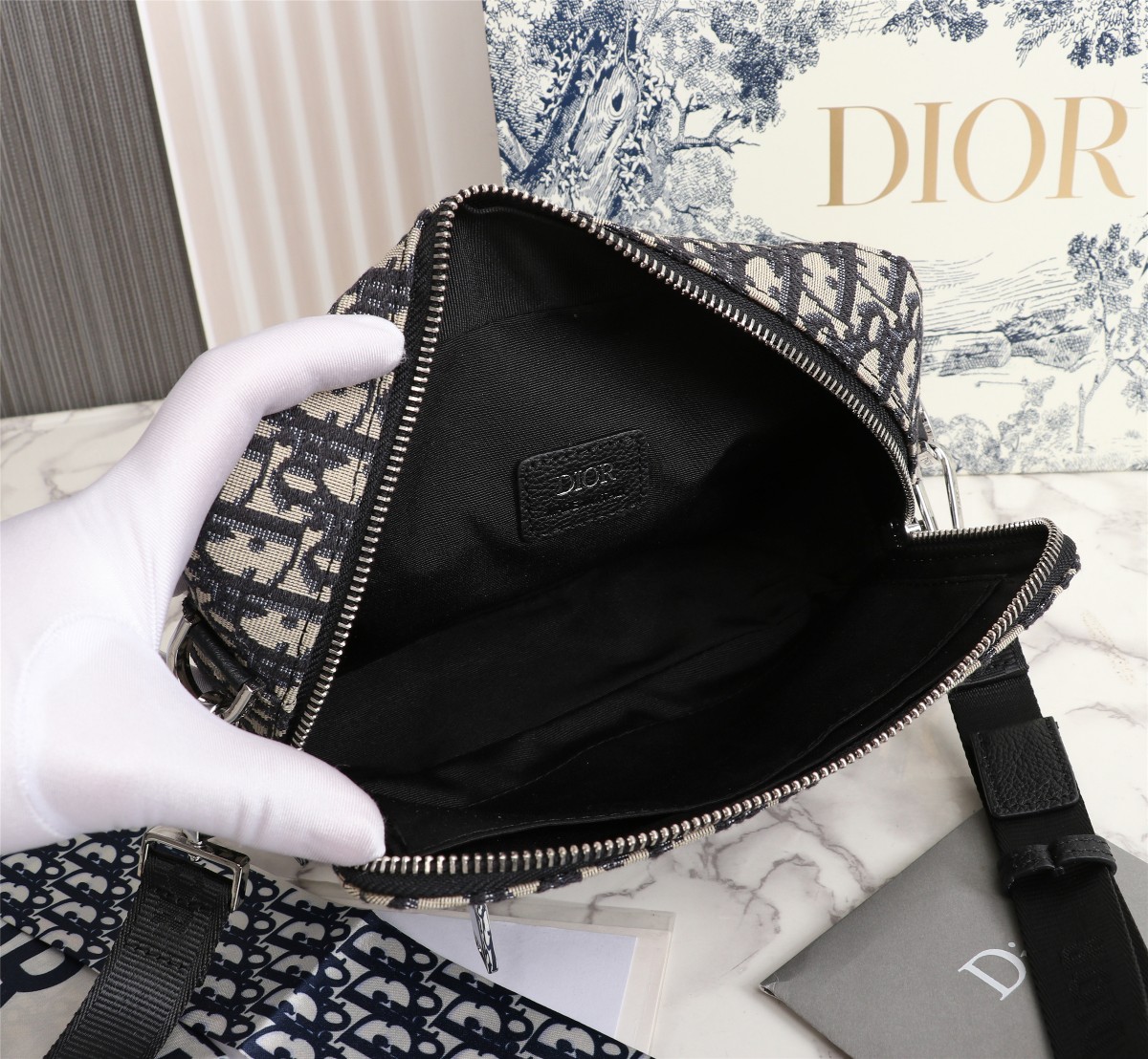 Replica Dior Safari Messenger Bag Black/Beige - Image 10