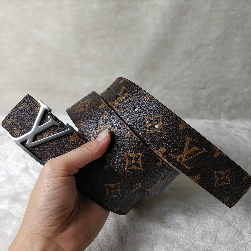 Replica Louis Vuitton Belt L77-70 38Mm Silver - Image 2
