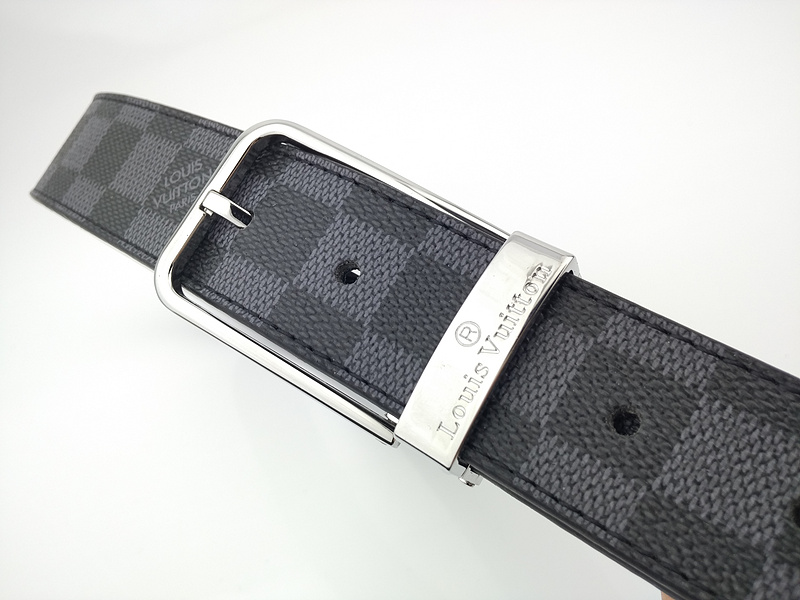 Replica Louis Vuitton Belt L163-80 35Mm Silver - Image 3