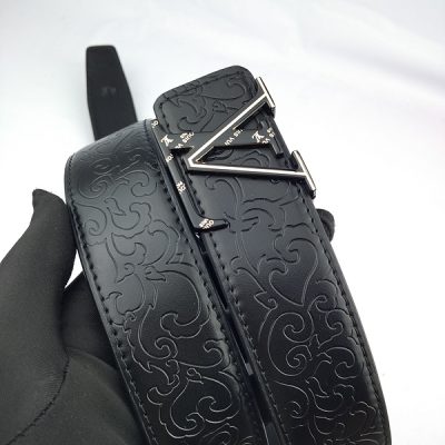 Alternative view of Replica Louis Vuitton Belt L154-75 38Mm Gold