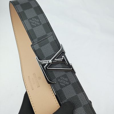 Alternative view of Replica Louis Vuitton Belt L135-70 38Mm Silver