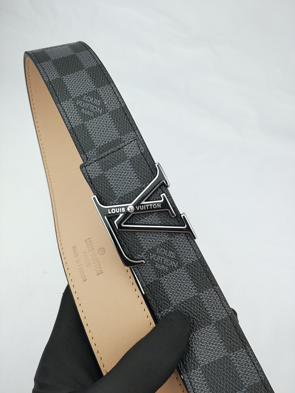 Replica Louis Vuitton Belt L135-70 38Mm Silver - Image 2