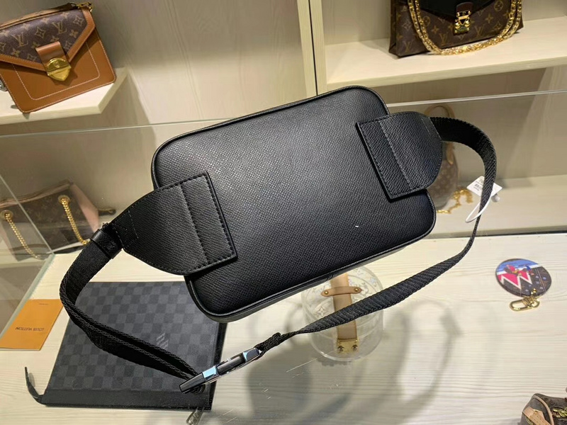 Replica Louis Vuitton Outdoor Bumbag M33438 - Image 2