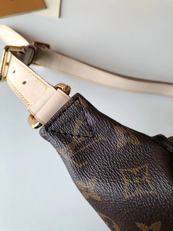 Replica Louis Vuitton Bumbag M43644 - Image 9