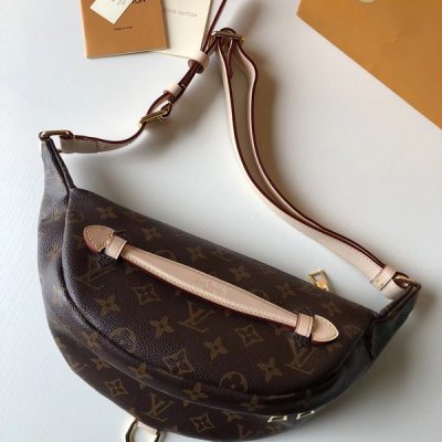 Alternative view of Replica Louis Vuitton Bumbag M43644
