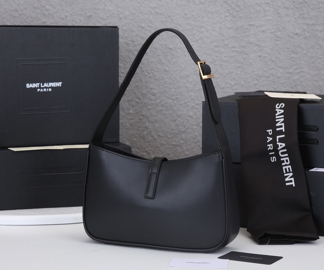 Replica Ysl Le 5 A 7 Hobo Bag In Smooth Leather 2024 - Image 3