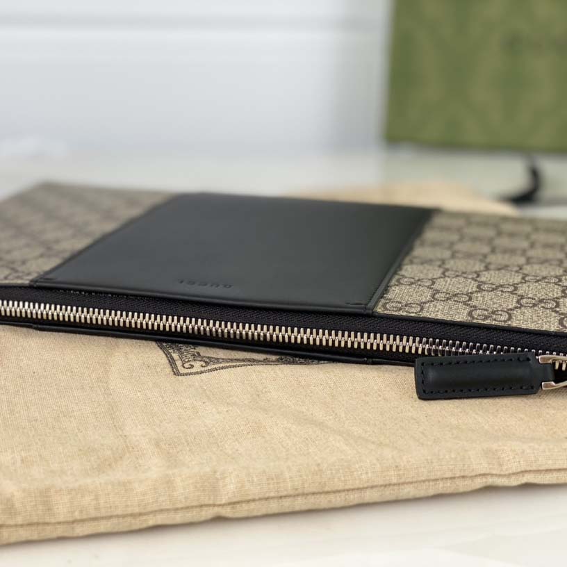 Replica Gucci Beige Canvas Pouch - Image 3