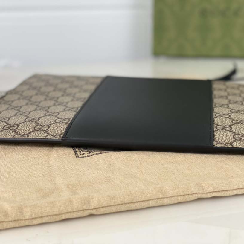 Replica Gucci Beige Canvas Pouch - Image 5