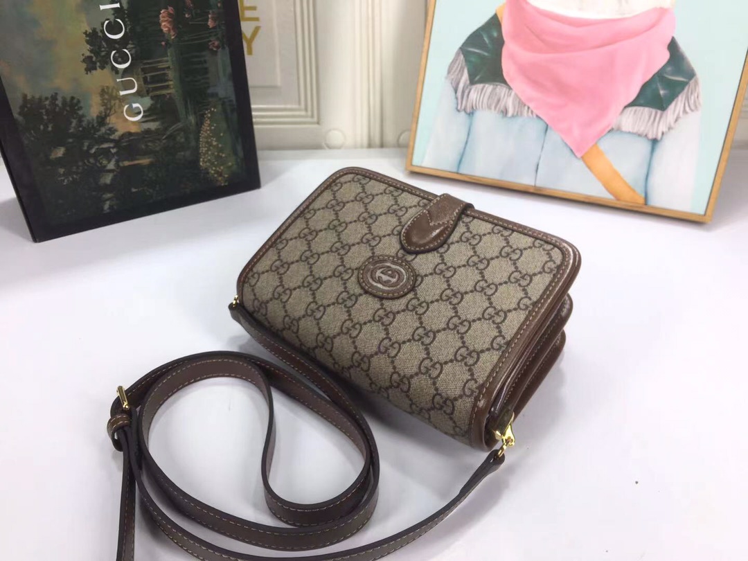 Replica Gucci Mini Shoulder Bag With Interlocking G - Image 3