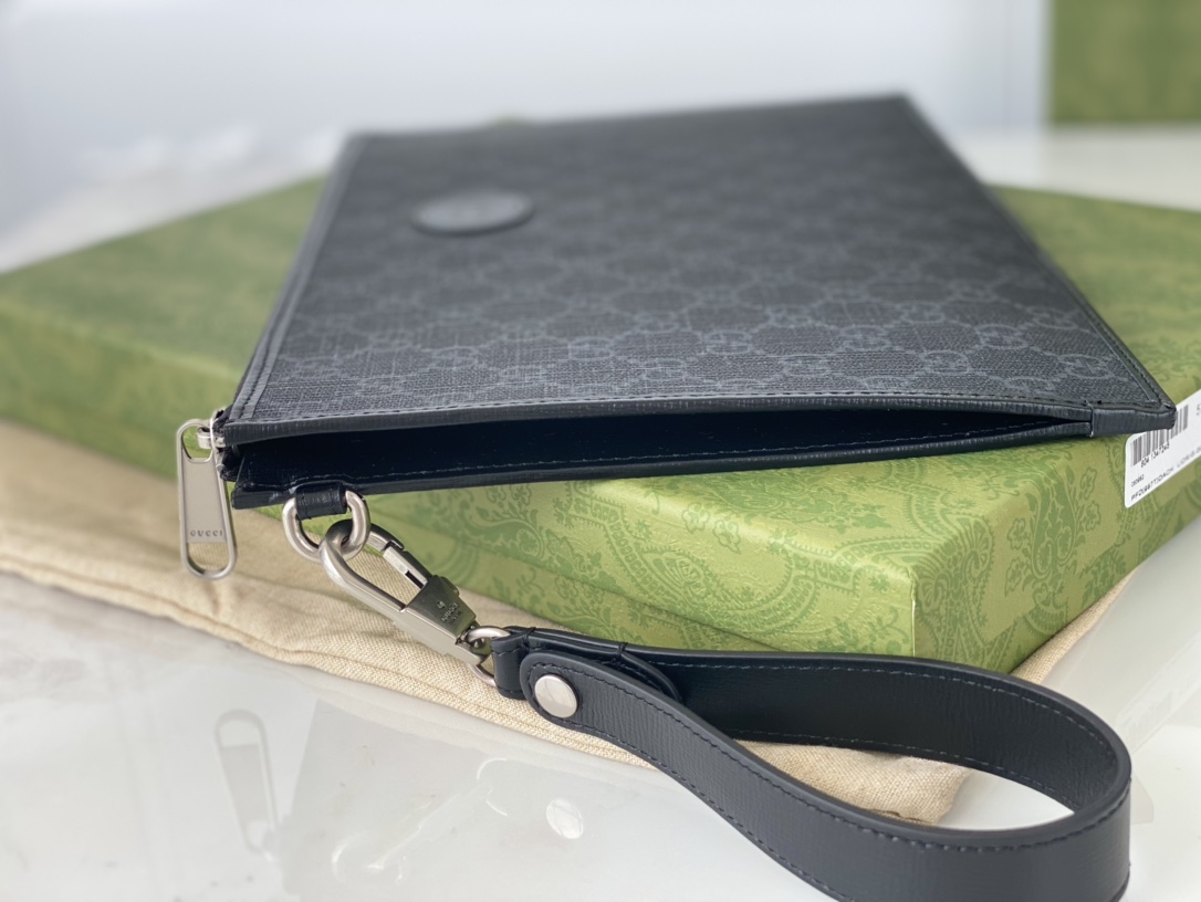 Replica Gucci Black Canvas Pouch - Image 4
