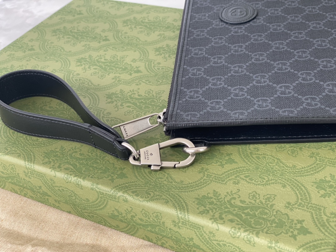 Replica Gucci Black Canvas Pouch - Image 6