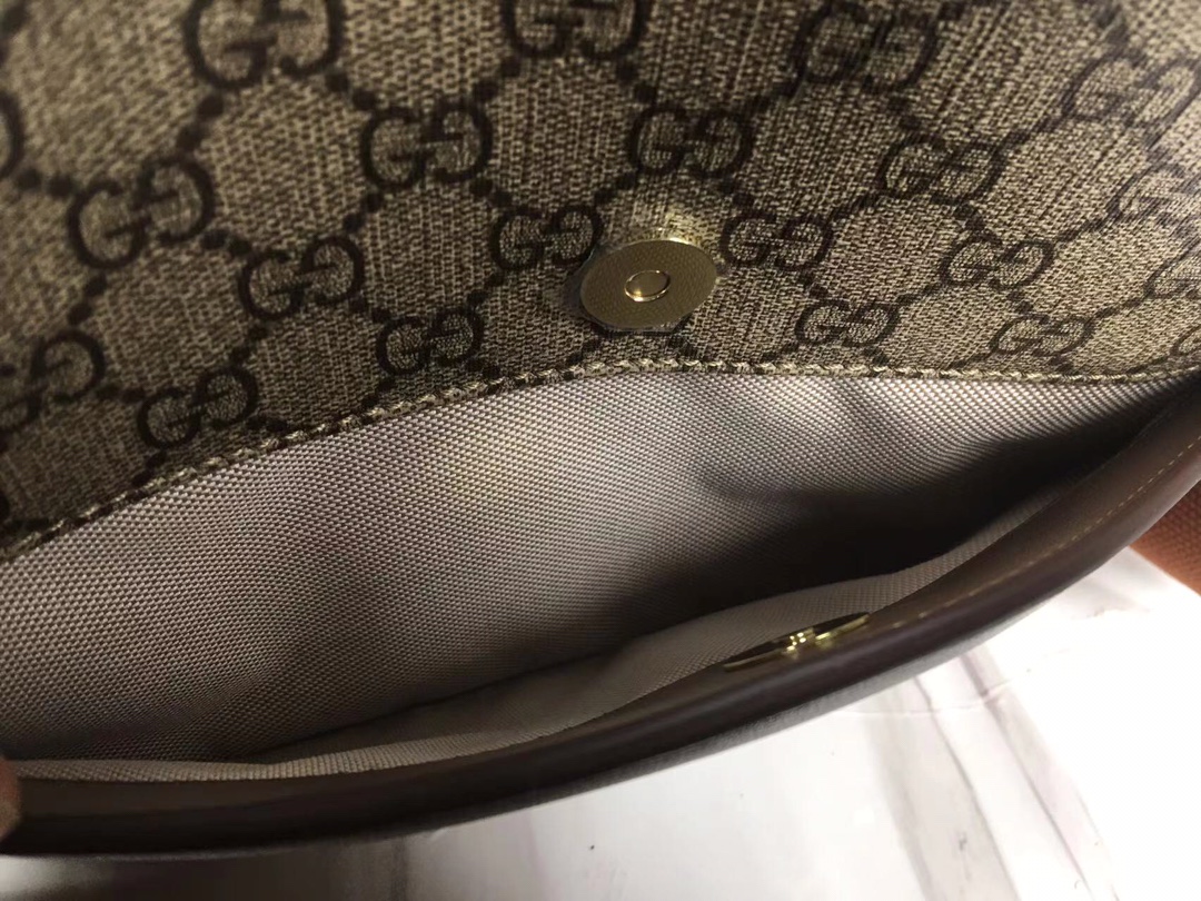 Replica Gucci Messenger Bag With Interlocking G 675891 - Image 8