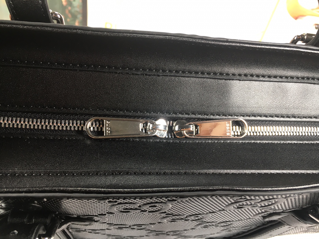 Replica Gucci Double G Embossed Tote Bag - Image 6