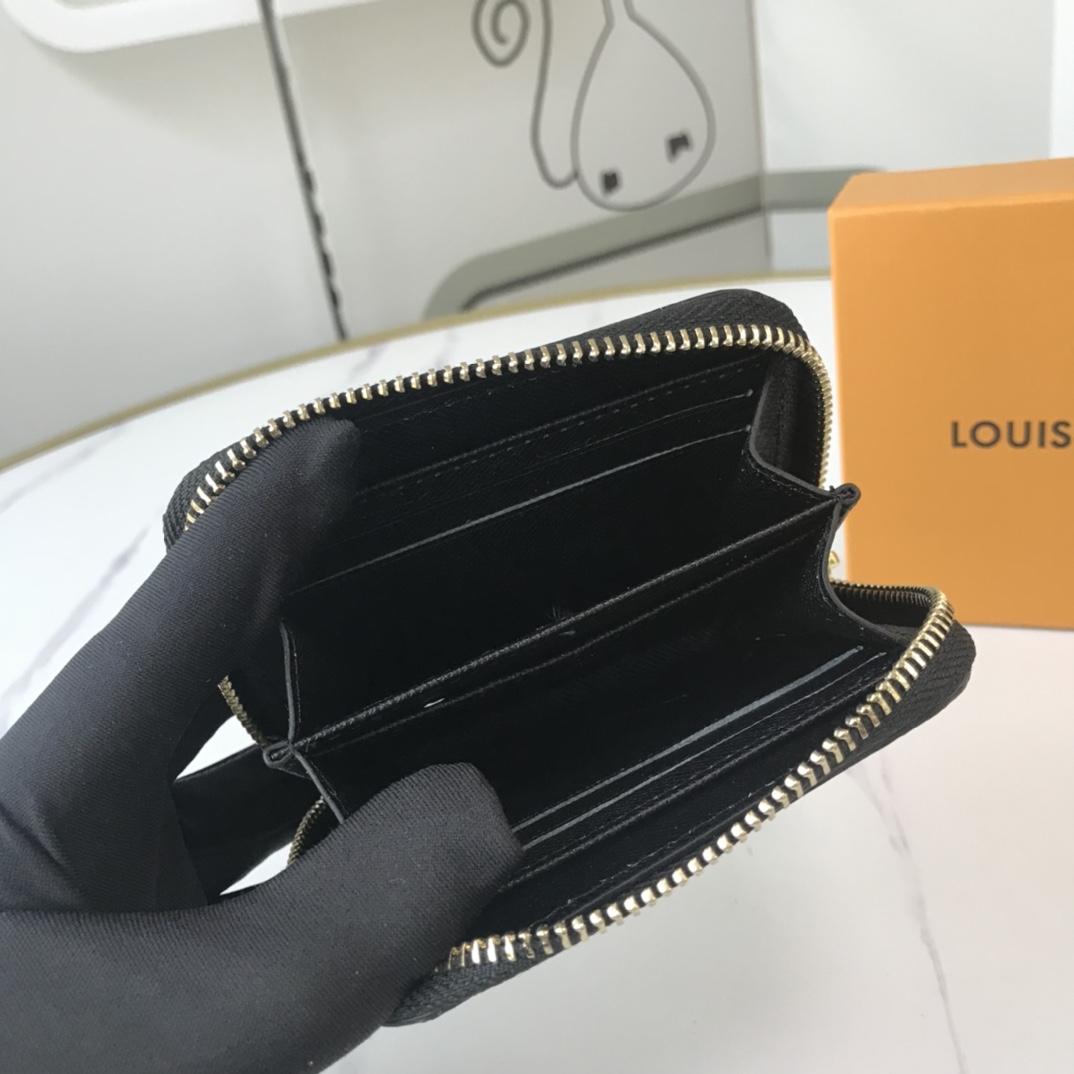 Replica Louis Vuitton Game On Zippy Coin Purse M80305 Black/White - Image 15