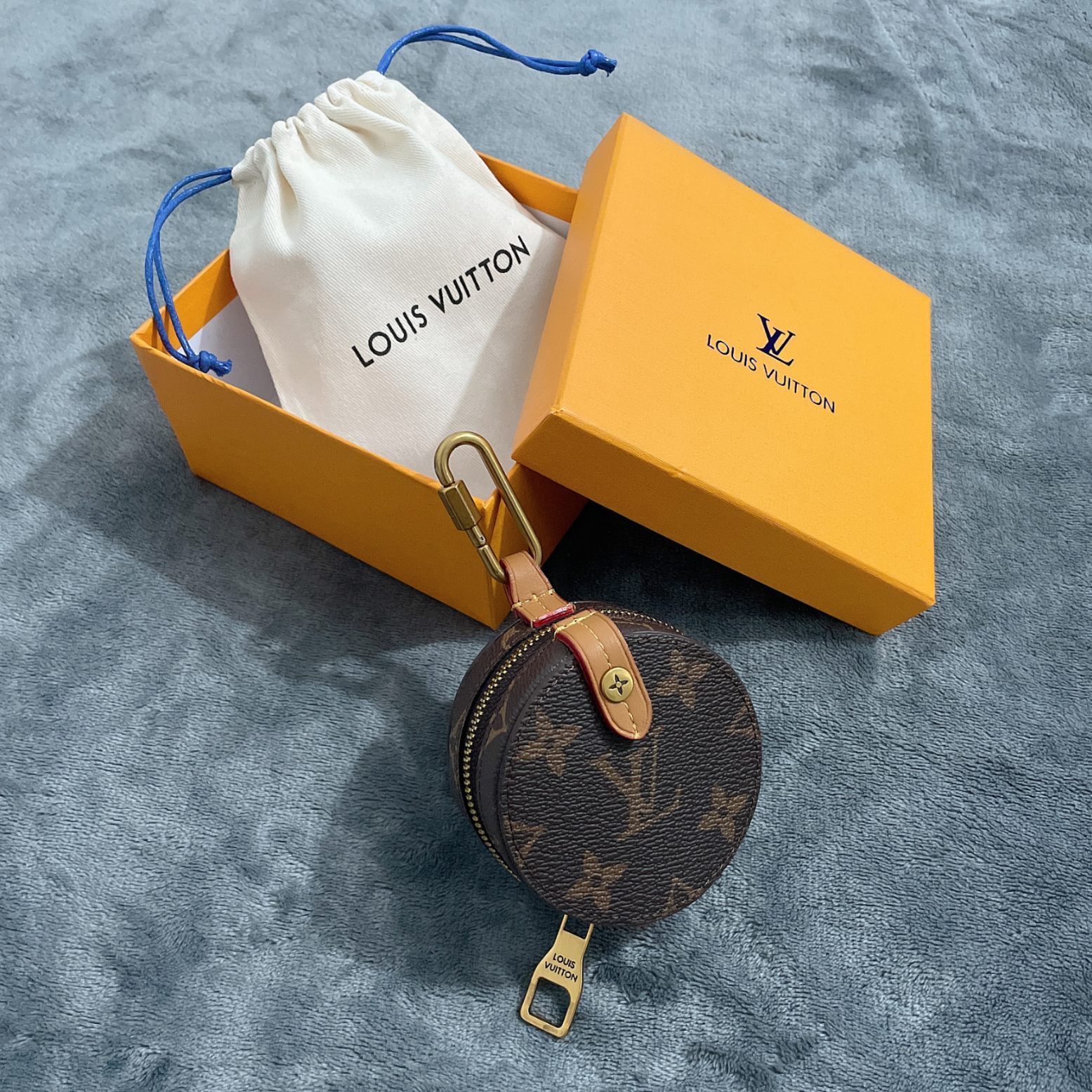 Replica Louis Vuitton Monogram Bag Charm Chain Coin Wallet L07