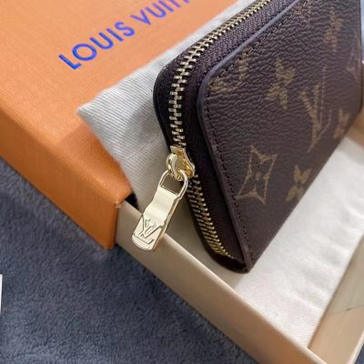 Alternative view of Replica Louis Vuitton Monogram Coin Wallet L13