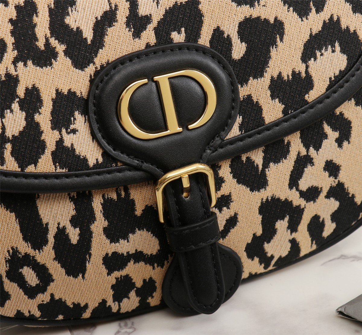Replica Dior Leopard Medium Bobby Bag 22Cm - Image 4