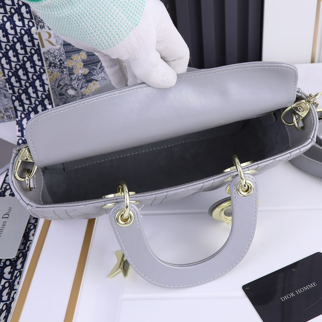 Replica Dior Lady D-Joy Bag - Image 10