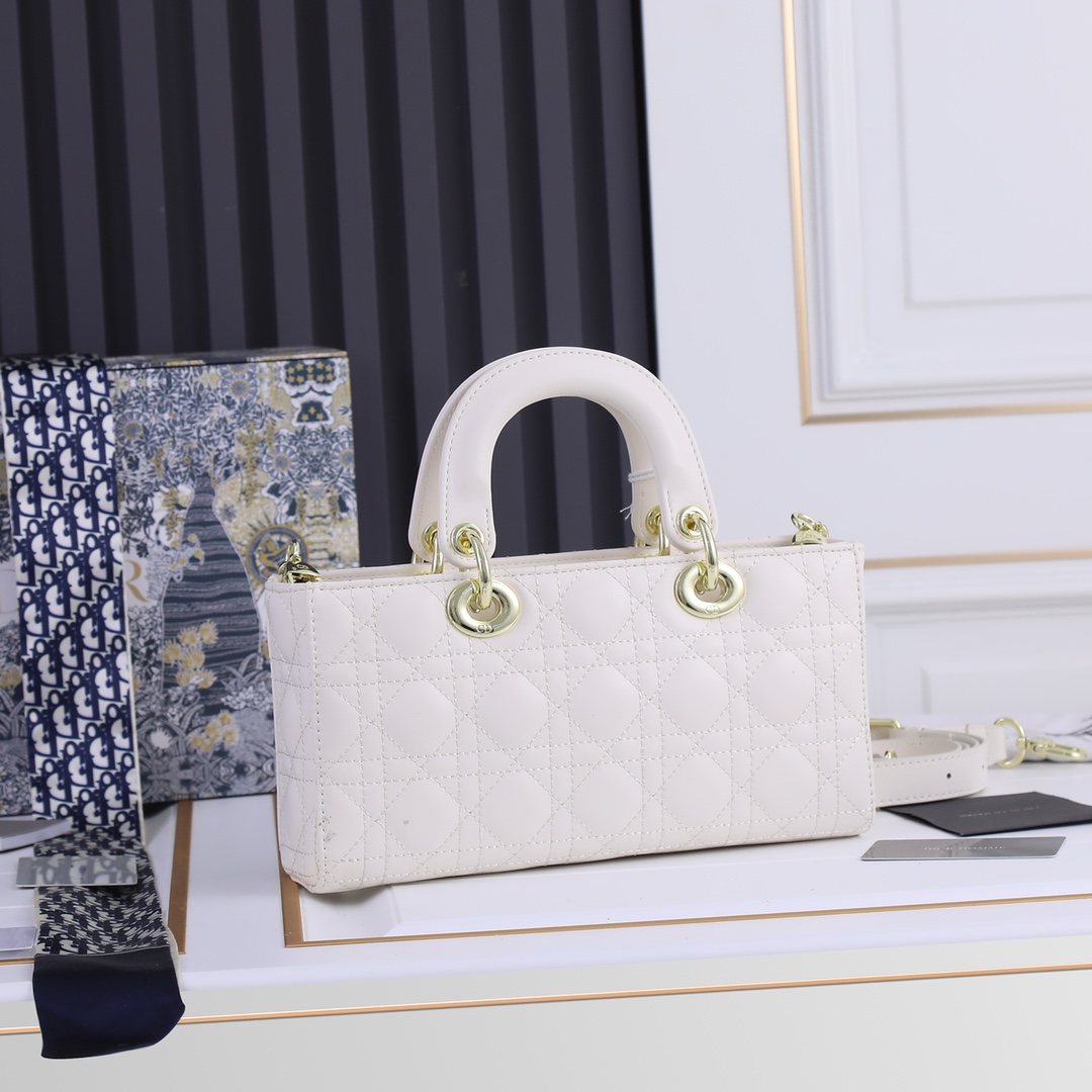 Replica Dior Lady D-Joy Bag - Image 17