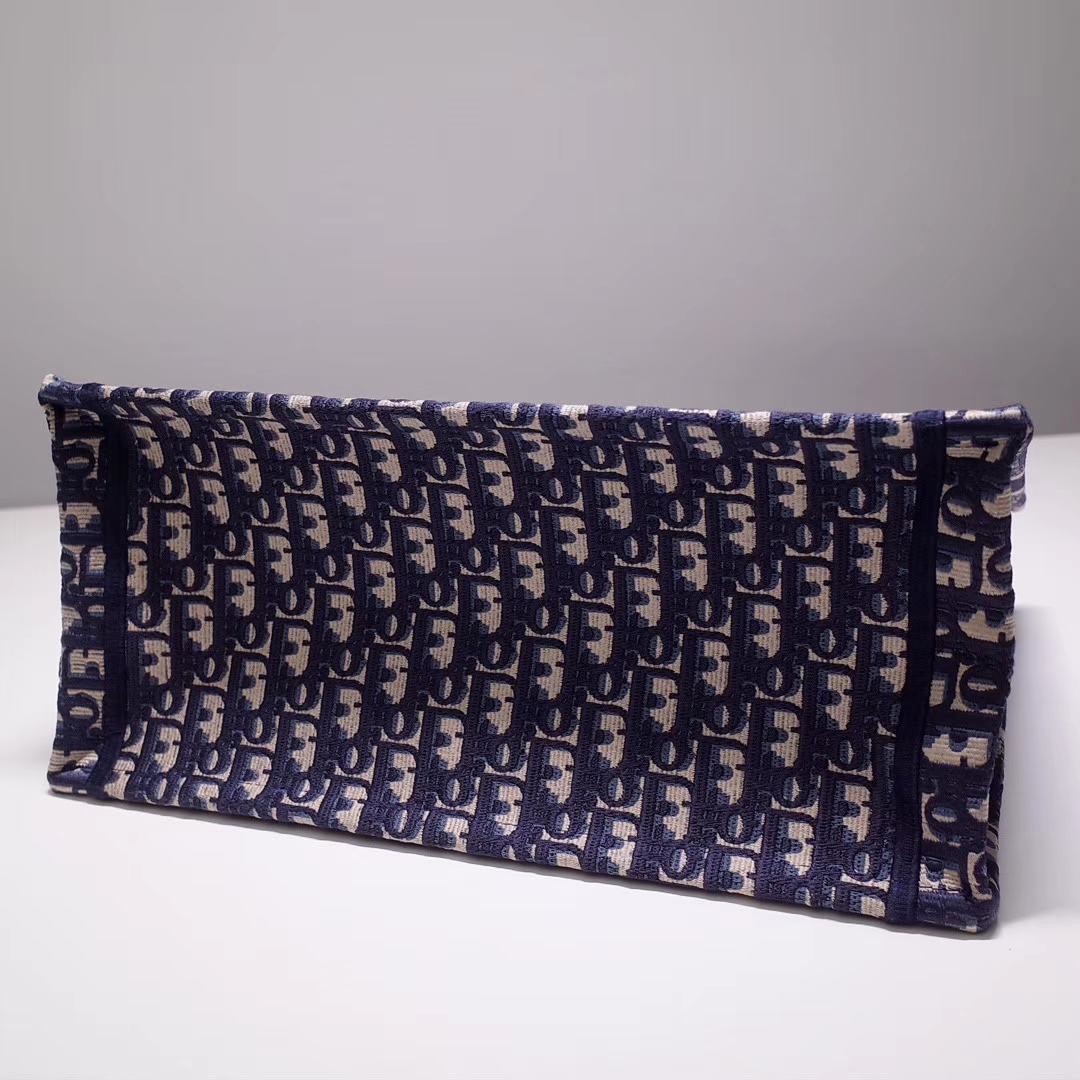 Replica Dior Oblique Book Tote 42/36Cm - Image 2