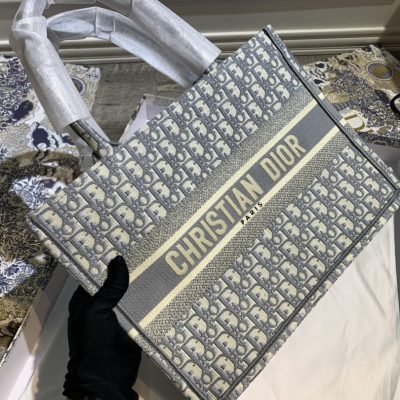 Replica Dior Polkadot Dioramour Small Book Tote Bag M1296