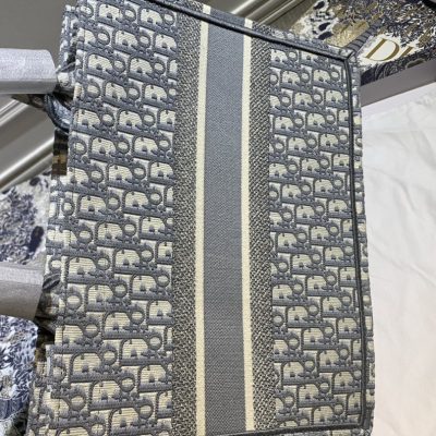 Alternative view of Replica Dior Polkadot Dioramour Small Book Tote Bag M1296