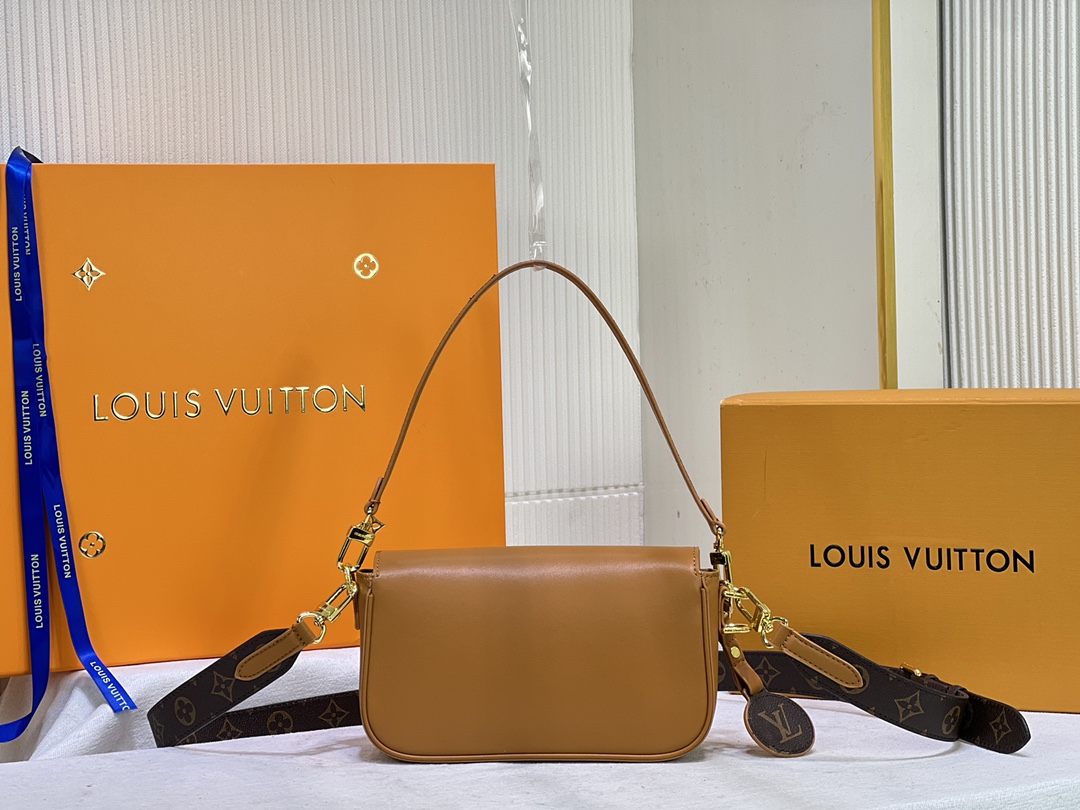 Replica Louis Vuitton Swing Bag - Image 12