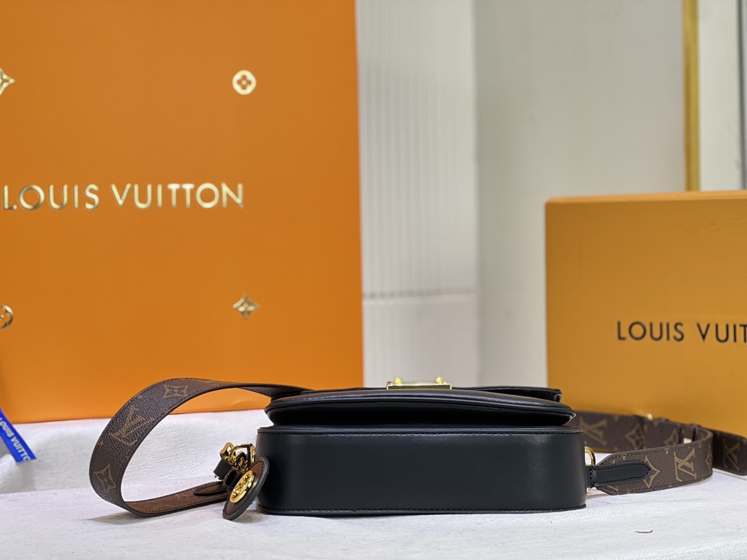 Replica Louis Vuitton Swing Bag - Image 5
