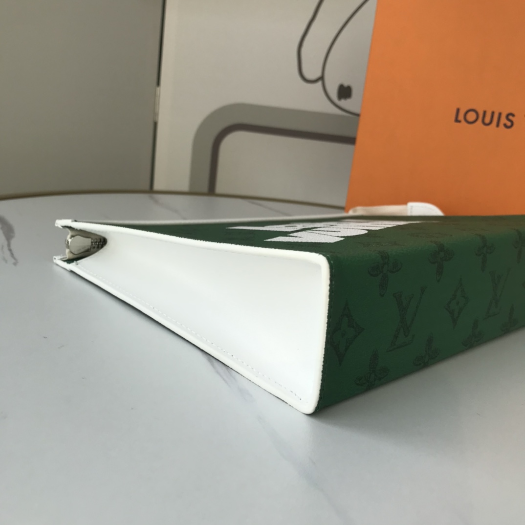 Replica Louis Vuitton Pochette Voyage Mm M30423 - Image 14