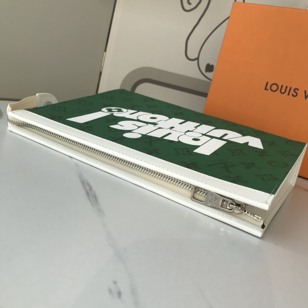 Replica Louis Vuitton Pochette Voyage Mm M30423 - Image 16