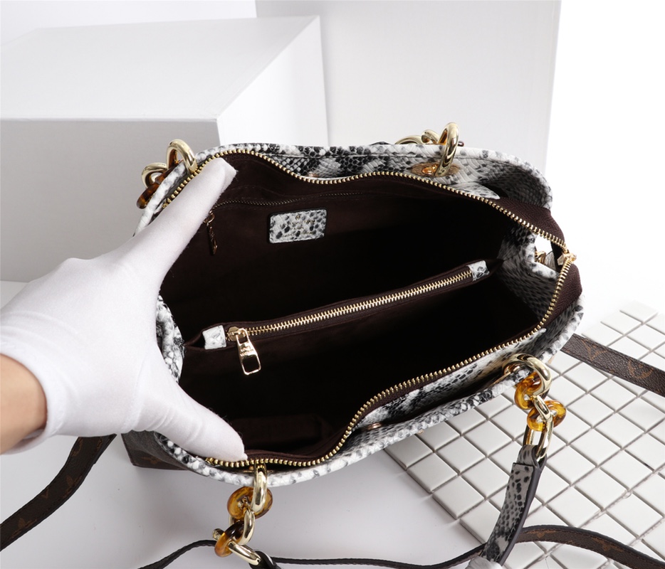 Replica Louis Vuitton Classic Monogram Handle Bag With Strap - Image 16