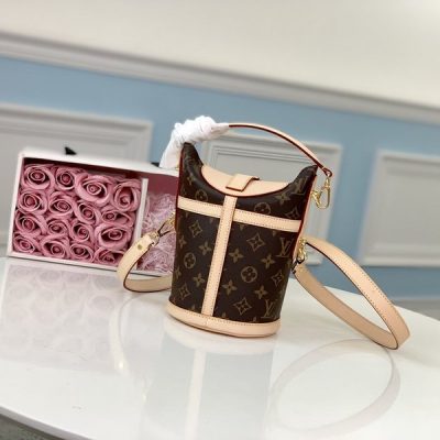 Replica Louis Vuitton Duffle Bag M43587