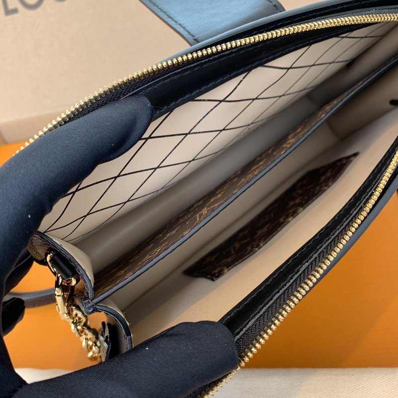 Replica Louis Vuitton Petite Malle M44199 - Image 6