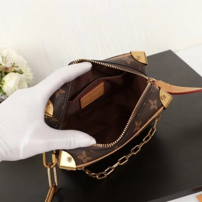 Alternative view of Replica Louis Vuitton Mini Soft Trunk M44480