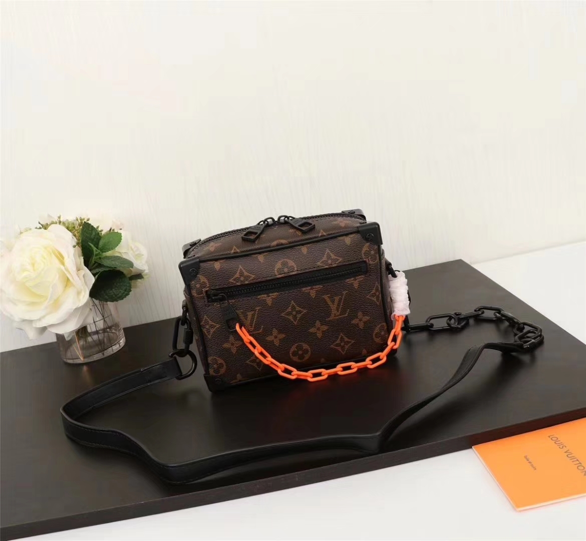 Replica Louis Vuitton Mini Soft Trunk M44480 - Image 7