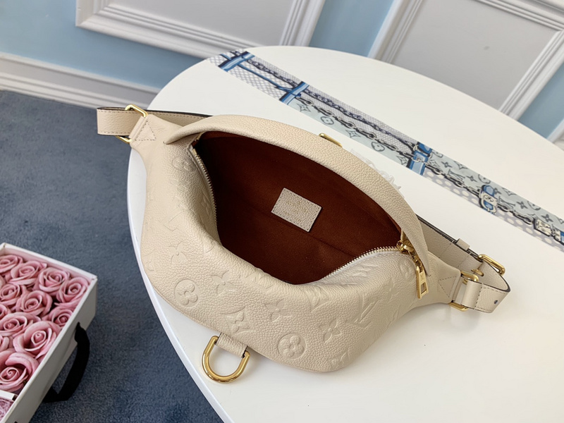 Replica Louis Vuitton Aaa-Monogram Empreinte Bumbag Black/Beige - Image 4
