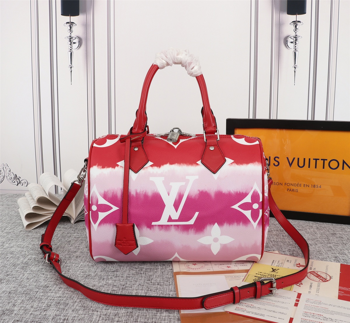 Replica Louis Vuitton Escale Speedy Bandouliere 30 Pink/Red/Blue - Image 10