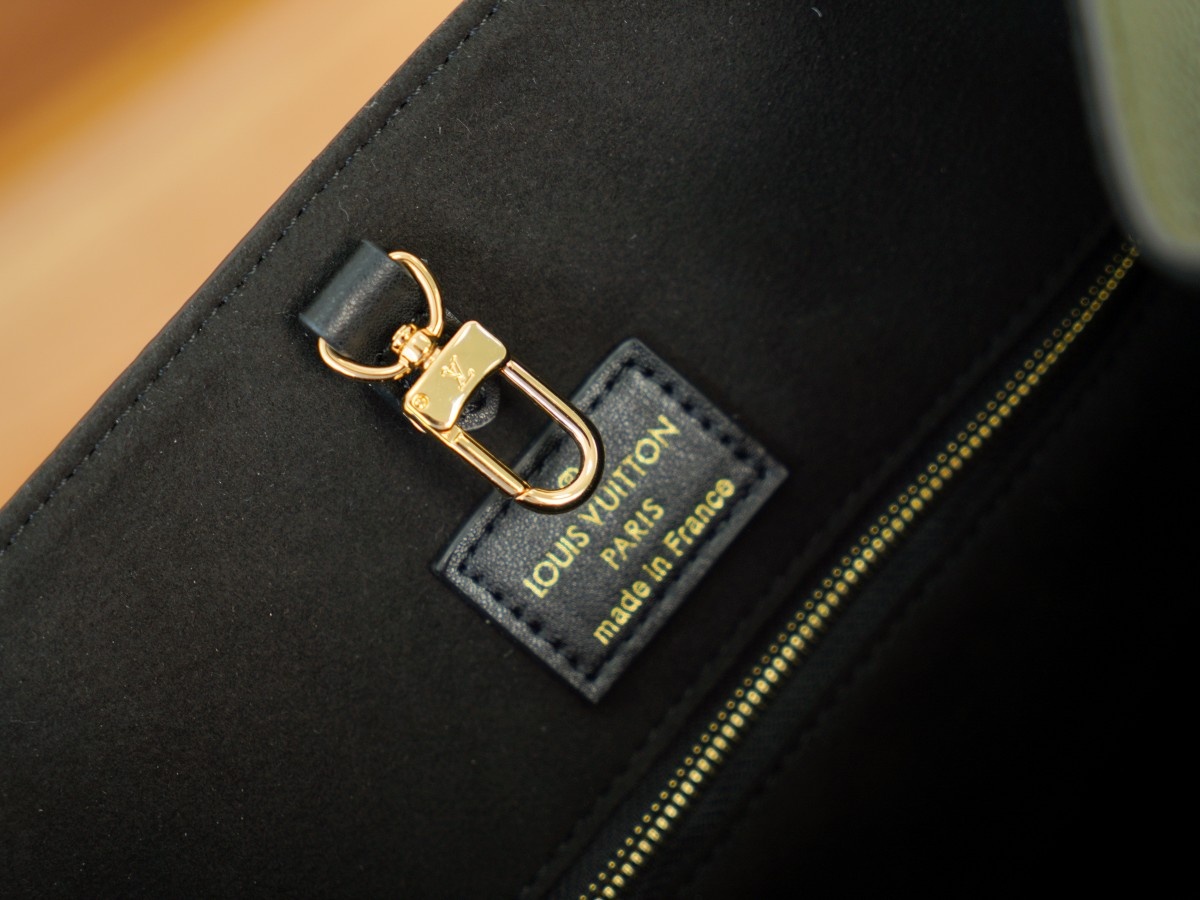 Replica Louis Vuitton Fold Tote Pm M45388 - Image 9