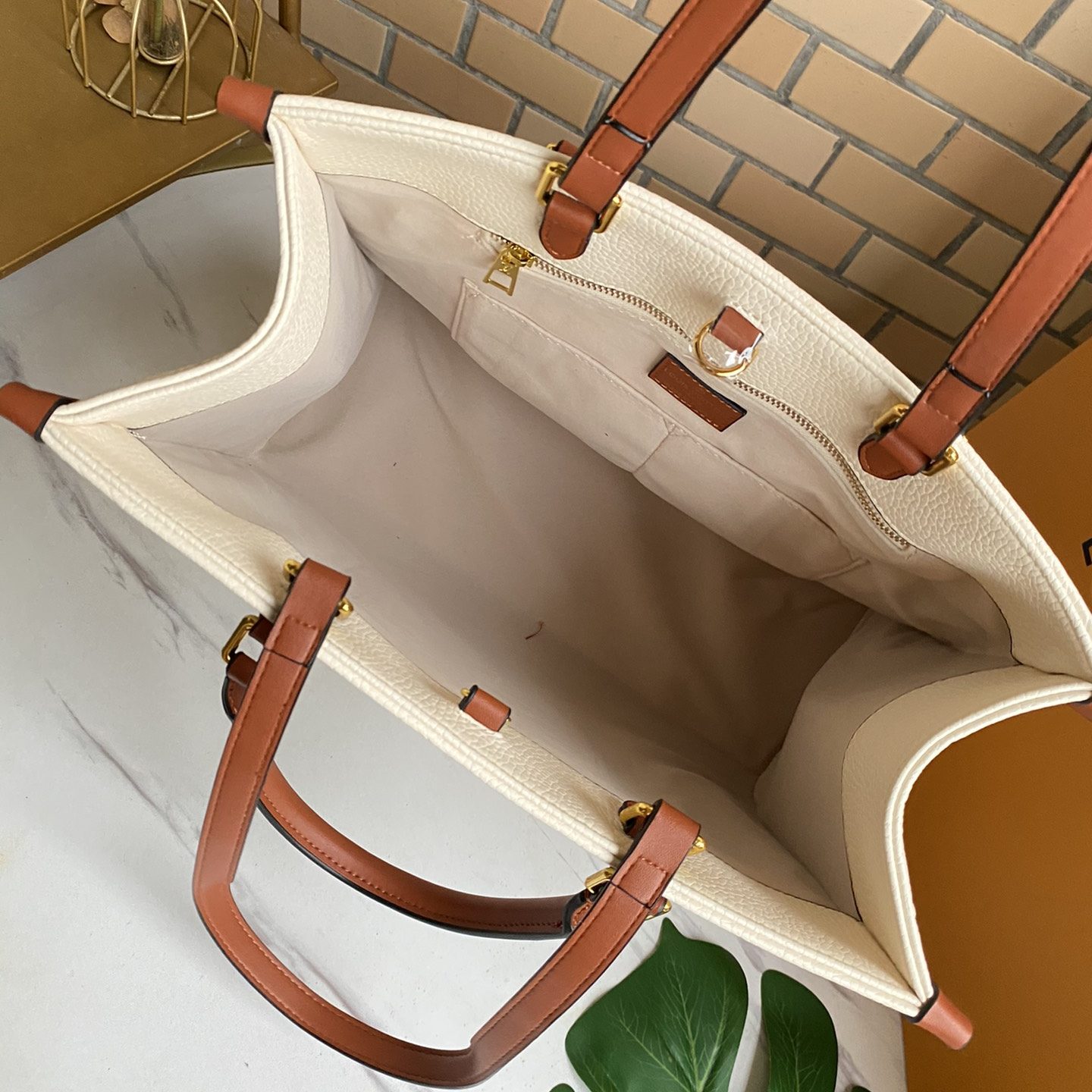 Replica Louis Vuitton Onthego Mm Tote Bag- 6 Styles M45595 - Image 8