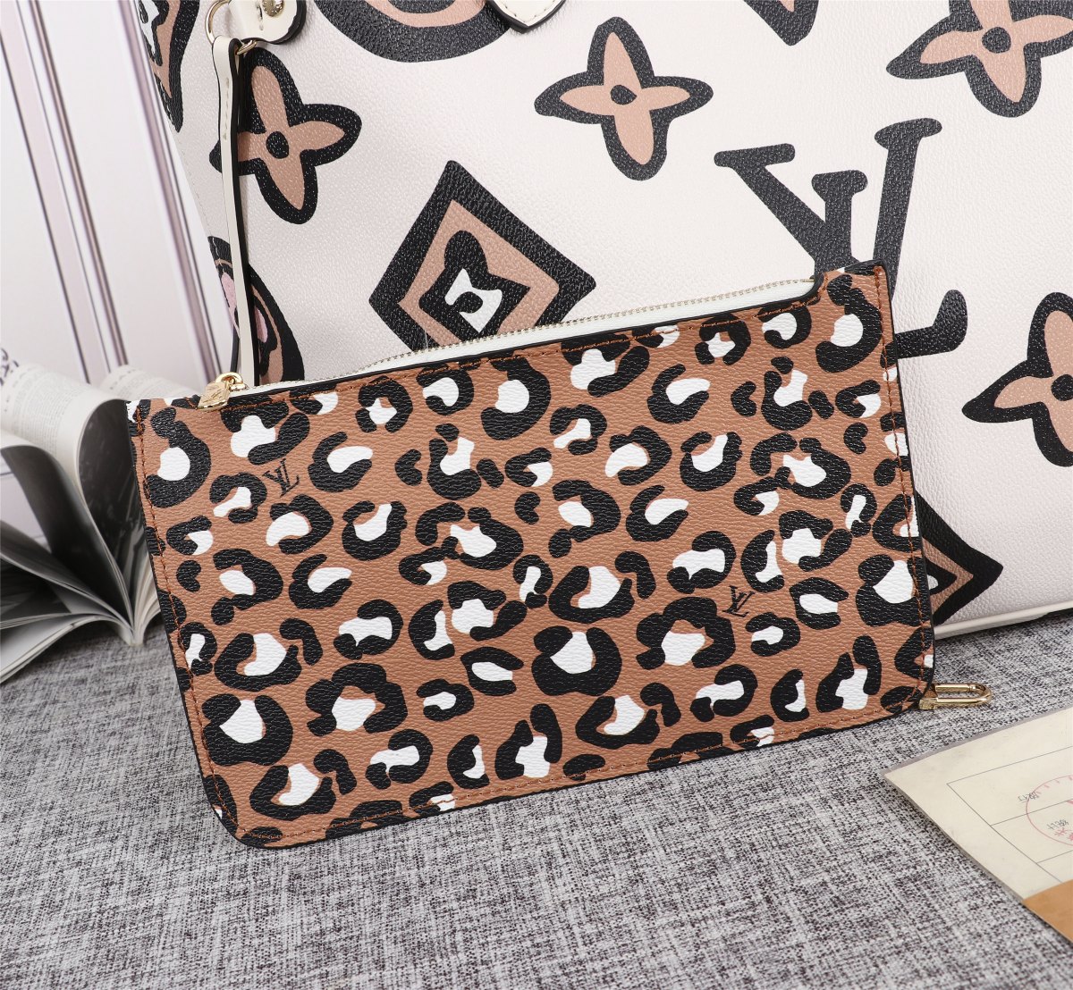 Replica Louis Vuitton Aaa-Neverfull Mm Tote Bag Black/White M45818 - Image 10