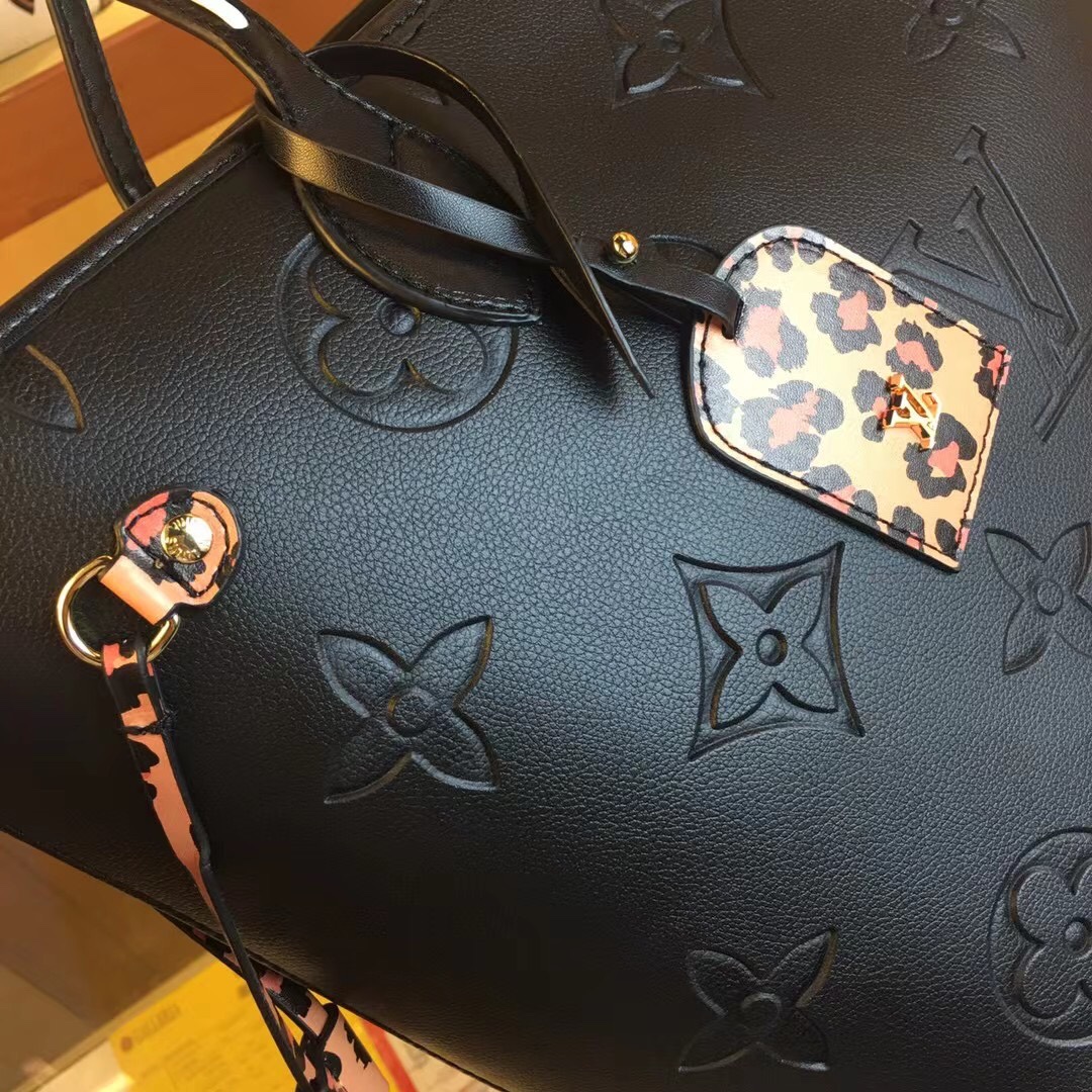 Replica Louis Vuitton Neverfull Mm Tote Black/White - Image 8