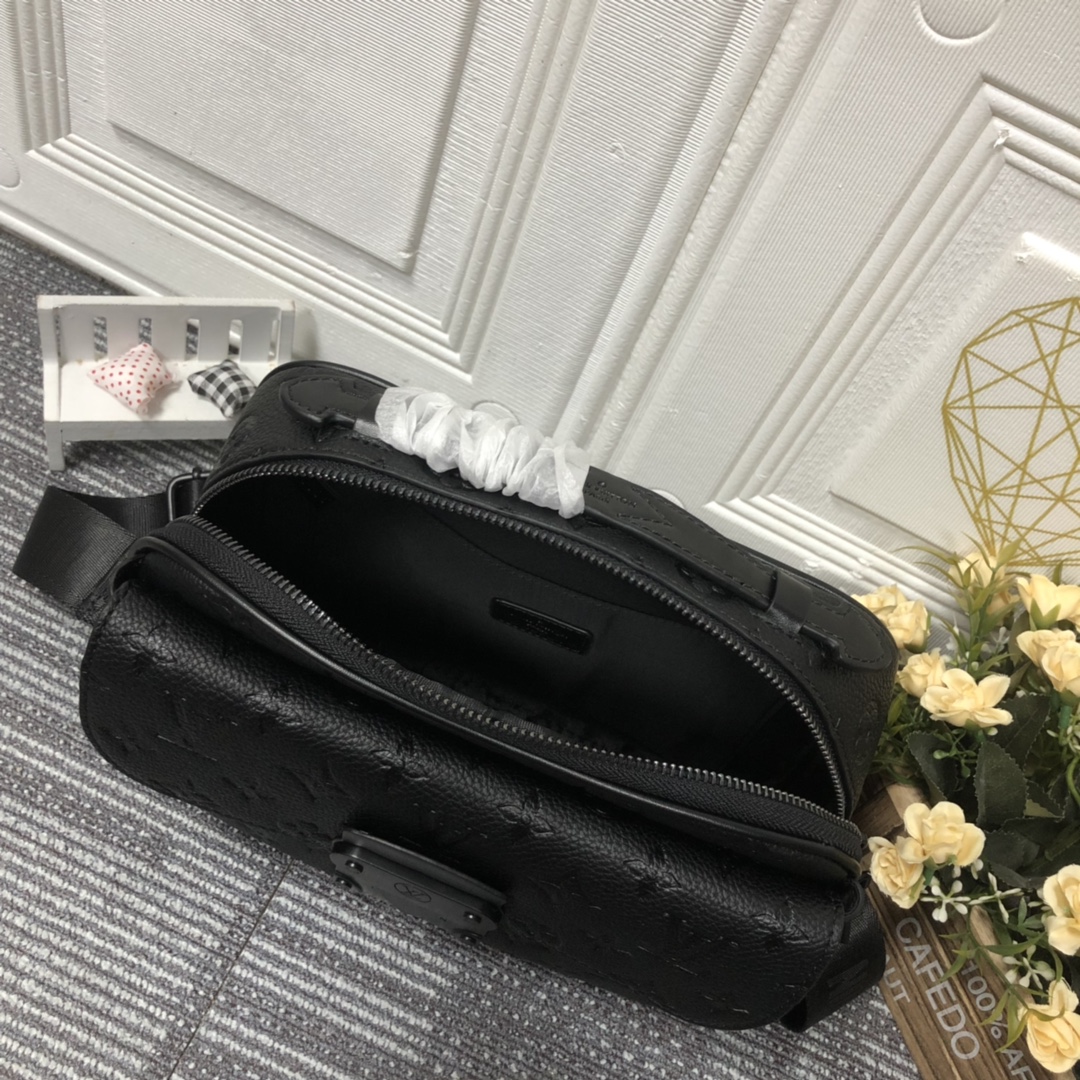 Replica Louis Vuitton S Lock Messenger M45863 - Image 20