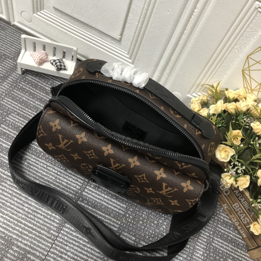 Replica Louis Vuitton S Lock Messenger M45863 - Image 9